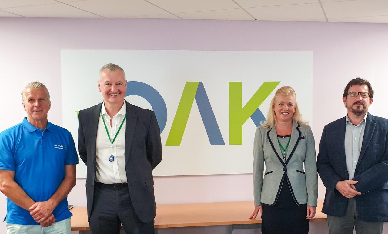 Oak Guernsey Visits New Multidisciplinary Room